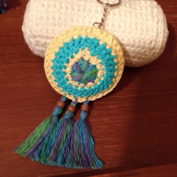 NEW Dream Catcher Crochet Keychain Ornament Purse Tag HANDCRAFTED - Picture 3 of 8